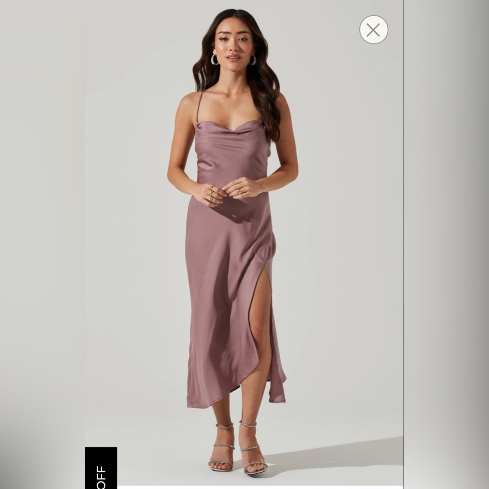 ASTR Gaia Midi Dress in Mauve